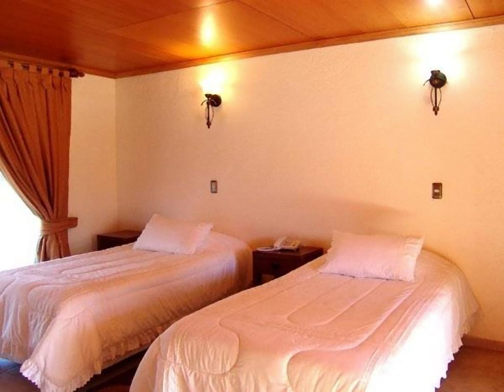 Hotel Puku Vai Ханга Роа Екстериор снимка