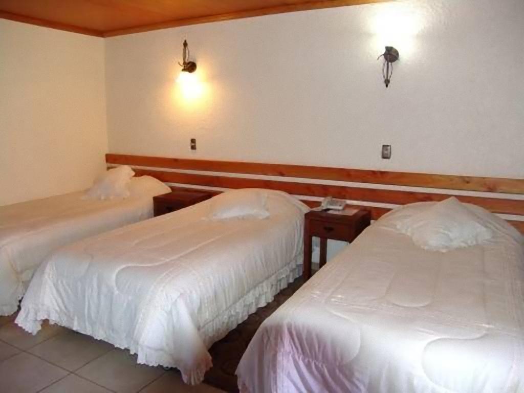 Hotel Puku Vai Ханга Роа Стая снимка
