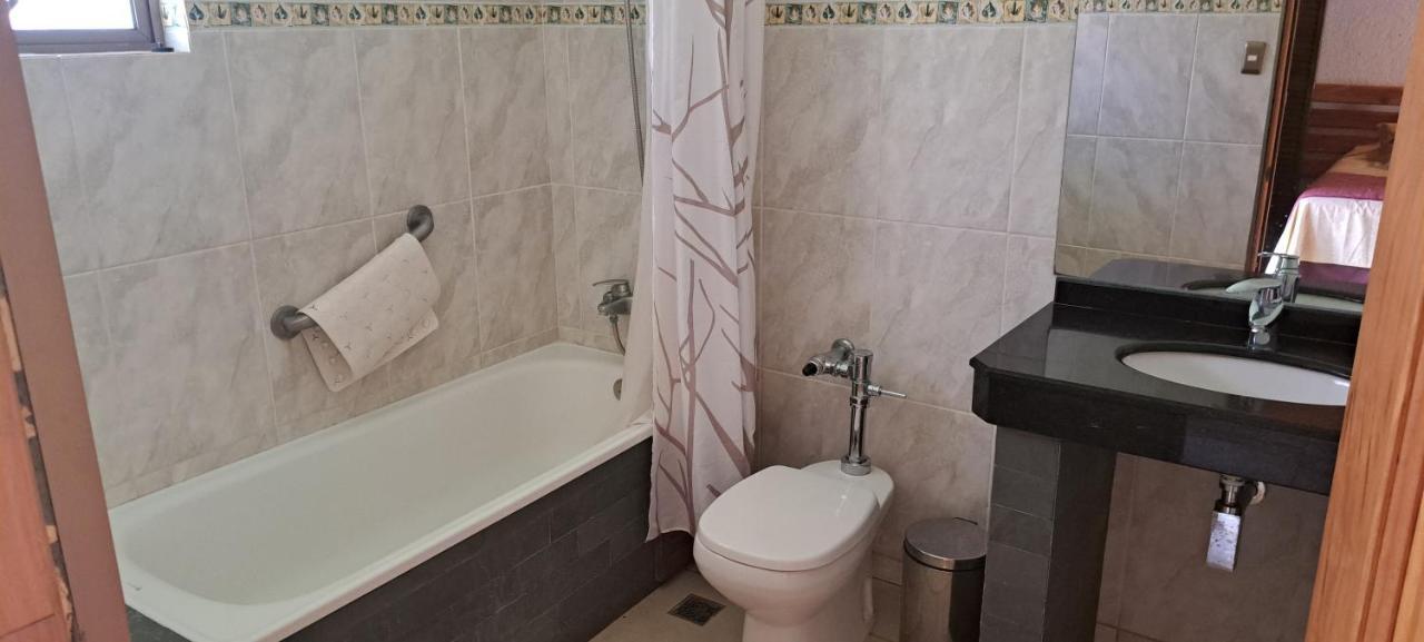 Hotel Puku Vai Ханга Роа Екстериор снимка