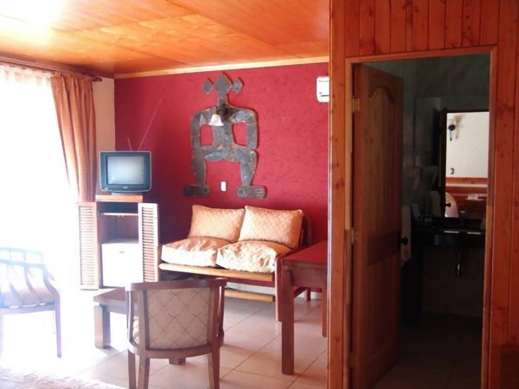Hotel Puku Vai Ханга Роа Екстериор снимка